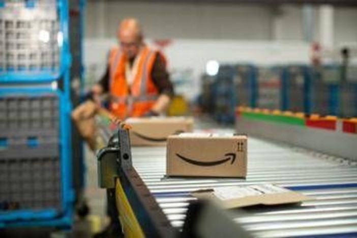 Amazon, in Italia nel 2024 investiti 15 mln per migliorare ambiente lavorativo