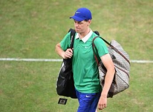 Sinner si spegne, sconfitto da Bublik al secondo turno di Halle