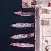 Ucraina, stop attacchi contro navi civili nel Mar Nero: la proposta di Kiev a Mosca Ucraina, stop attacchi contro navi civili nel Mar Nero: la proposta di Kiev a Mosca