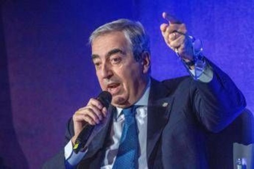 Gasparri: &quot;Mi attaccano per parole su Goracci? Da lei affermazioni false e incaute, si scusi&quot;