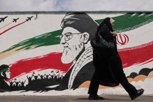 Iran, Nyt: "Teheran propone a Usa piano 7 giorni per fine guerra e riapertura Hormuz" Iran, Nyt: "Teheran propone a Usa piano 7 giorni per fine guerra e riapertura Hormuz"