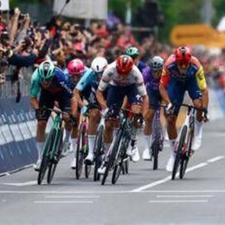 Giro d'Italia, oggi terza tappa: orario, percorso e dove vederla in tv (in chiaro) Giro d'Italia, oggi terza tappa: orario, percorso e dove vederla in tv (in chiaro)