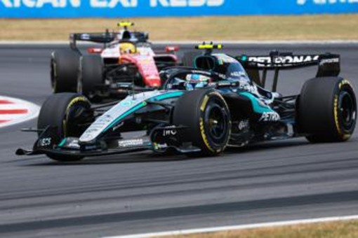 Gp Silverstone, stop improvviso per Antonelli a 10 giri dalla fine: cos'è successo Gp Silverstone, stop improvviso per Antonelli a 10 giri dalla fine: cos'è successo