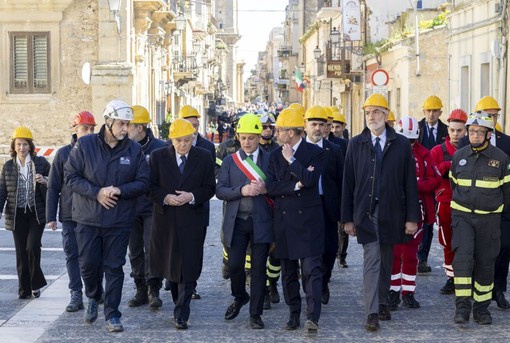 Mattarella in visita a Niscemi, “Ci siamo e stiamo lavorando” Mattarella in visita a Niscemi, “Ci siamo e stiamo lavorando”