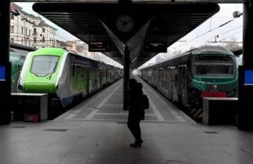 Sciopero 30 ottobre, trasporti a rischio nonostante precettazione: disagi per treni, bus, metro e Tpl
