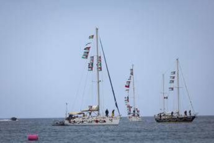 Flotilla, i due attivisti arrestati restano in carcere: tribunale Israele proroga di sei giorni la detenzione