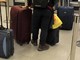 Oro e gioielli all'aeroporto, sequestro da 2 milioni a Manchester Oro e gioielli all'aeroporto, sequestro da 2 milioni a Manchester
