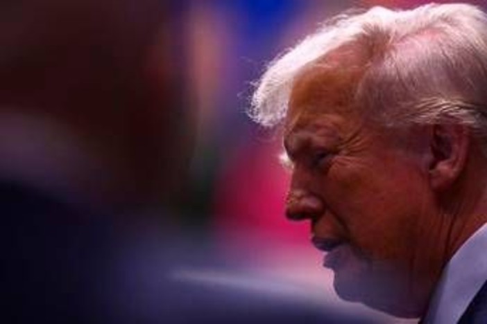 Ucraina, Trump furioso con Putin: &quot;Ci riempie di str.....&quot;. E promette nuovi Patriot per Kiev