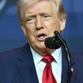 Iran, Trump: "Uccidere Mojtaba Khamenei? Non lo dico" Iran, Trump: "Uccidere Mojtaba Khamenei? Non lo dico"