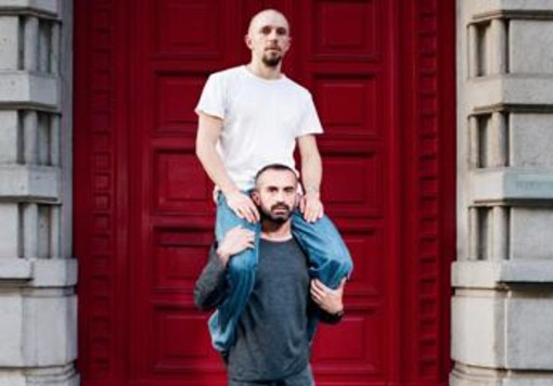 Moschino, Loris Messina e Simone Rizzo sono i nuovi direttori creativi Moschino, Loris Messina e Simone Rizzo sono i nuovi direttori creativi