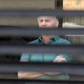 Bolsonaro lascia il carcere, trasferito in ospedale per intervento chirurgico