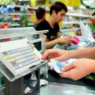 Test del carrello e lavoratori Pam licenziati, domani incontro azienda-sindacati Test del carrello e lavoratori Pam licenziati, domani incontro azienda-sindacati