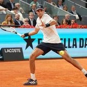 Roland Garros, padre di Jodar litiga con spettatori: "Non vi sedete qui" Roland Garros, padre di Jodar litiga con spettatori: "Non vi sedete qui"