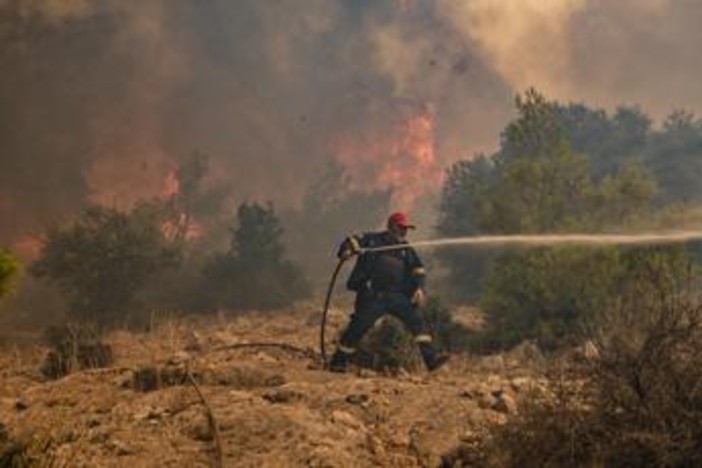 Incendio a Creta, morti due vigili del fuoco Incendio a Creta, morti due vigili del fuoco