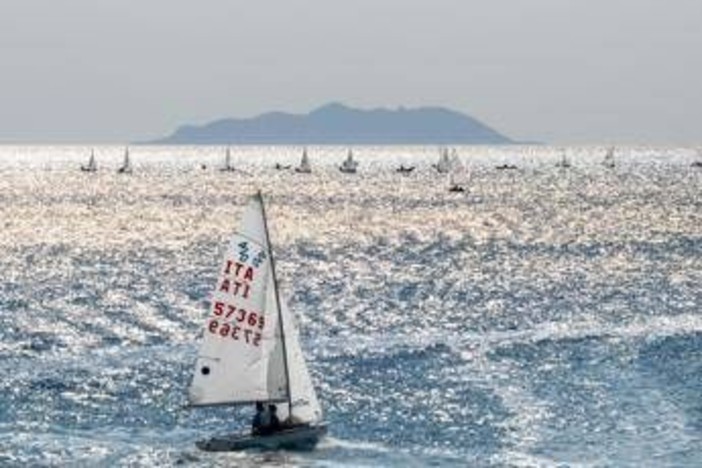 Vela, 113 le barche iscritte, 226 i velisti: domenica sarà assegnata la Coppa Italia
