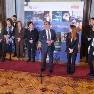 La Russa inaugura mostra su scienziate italiane: "Grazie a lungimiranza Diana Bracco"