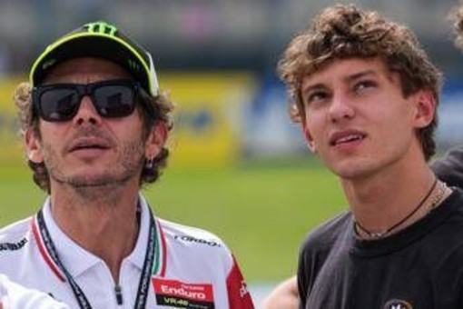 Valentino Rossi incorona Kimi Antonelli: "E' un sogno un pilota italiano così forte" Valentino Rossi incorona Kimi Antonelli: "E' un sogno un pilota italiano così forte"