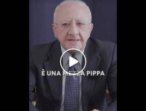 De Luca e la scarcerazione di Siher: "Siamo passati da Che Guevara a Youssef, emaciato con baffetti a coda di topo" De Luca e la scarcerazione di Siher: "Siamo passati da Che Guevara a Youssef, emaciato con baffetti a coda di topo"