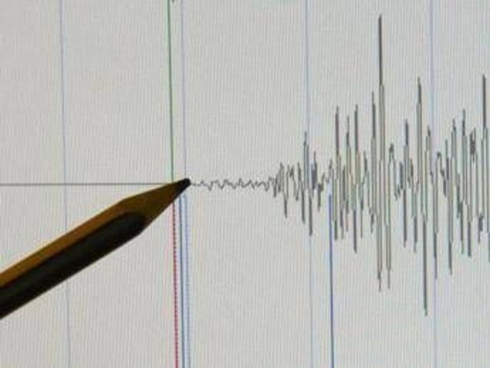 Terremoto Campi Flegrei, nuova scossa: in corso sciame sismico