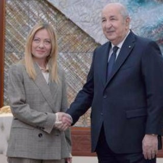 Italia-Algeria, Meloni: "Rafforziamo flusso fornitura gas"