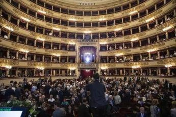 Per la Prima della Scala 1 milione 11mila telespettatori su Rai1 Per la Prima della Scala 1 milione 11mila telespettatori su Rai1