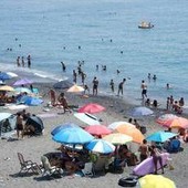 Lecce, si sente male mentre nuota con gli amici: morto 19enne Lecce, si sente male mentre nuota con gli amici: morto 19enne