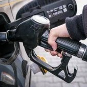 Carburante annacquato e motori ko, consumatori all'attacco: "Servono controlli per arginare illeciti" Carburante annacquato e motori ko, consumatori all'attacco: "Servono controlli per arginare illeciti"