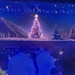 Da Barachini ad Anna Falchi, 500 ospiti per il Christmas Party della Lazio Da Barachini ad Anna Falchi, 500 ospiti per il Christmas Party della Lazio