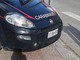 Gardone Riviera, simulano di gettarsi sotto le auto ma uno viene travolto: 27enne in ospedale