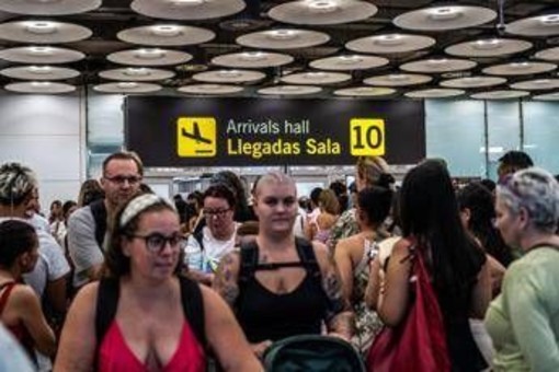 Migranti, Viminale proroga di 15 giorni controlli a frontiere con la Spagna Migranti, Viminale proroga di 15 giorni controlli a frontiere con la Spagna