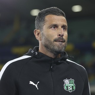 Laurientè e Pinamonti, il Sassuolo vince 2-1 a Cagliari