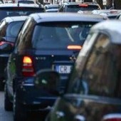 Bollo auto abolito, la mossa di Meloni: "Via una delle tasse più odiate"