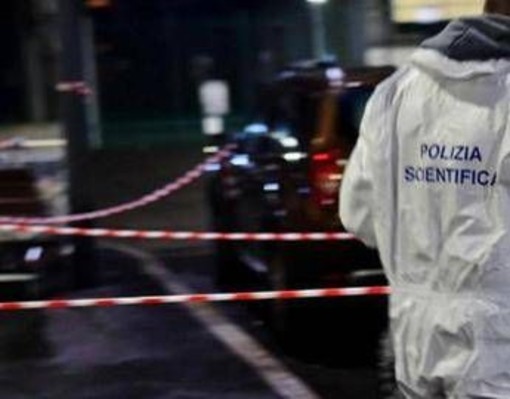 Roma, bomba carta esplode in cortile condominio a San Basilio: nessun ferito Roma, bomba carta esplode in cortile condominio a San Basilio: nessun ferito