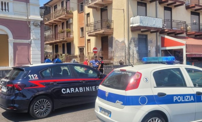 Insegue il fratello e lo uccide a colpi di mannaia nel Catanese, arrestato