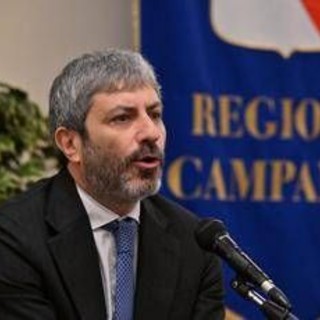 Campania, Fico nomina la Giunta regionale: Casillo vice, 10 gli assessori