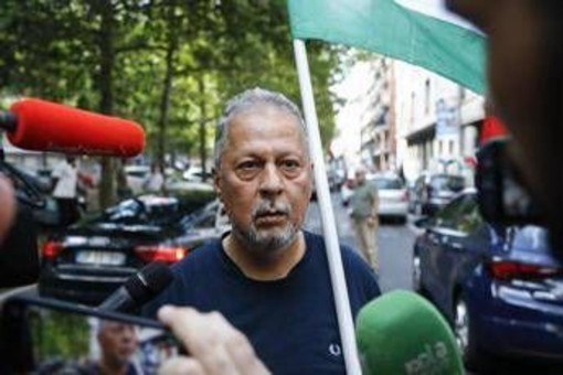 'Daspo' per Hannoun, il Questore: "E' pericoloso, non potrà tornare a Milano per un anno" 'Daspo' per Hannoun, il Questore: "E' pericoloso, non potrà tornare a Milano per un anno"