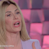Paola Caruso dopo il Gf Vip: "Mi è crollato tutto, mi sono resa conto di essere fragile"
