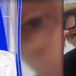 Ilaria Galassi, insulti social per i ritocchi estetici: "Offese anche sui miei figli" Ilaria Galassi, insulti social per i ritocchi estetici: "Offese anche sui miei figli"