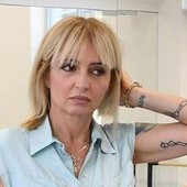 Veronica Peparini, ex maestra di 'Amici' raggirata al telefono: "Lasciata con 4 euro sul conto"
