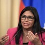 Venezuela, Rodriguez conferma negoziati su ambasciate: "Per ribadire condanna agli Usa"