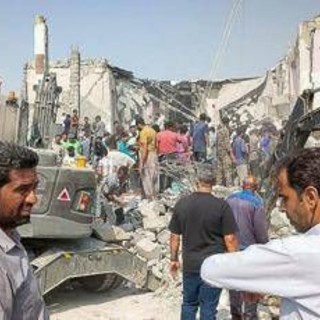 Scuola bombardata in Iran, Nyt: "Potrebbero essere stati gli Usa a colpirla"