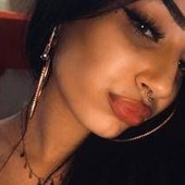 Musica techno e palloncini bianchi, l'ultimo saluto a Maria Spinelli: la 22enne italiana uccisa al rave in Svizzera Musica techno e palloncini bianchi, l'ultimo saluto a Maria Spinelli: la 22enne italiana uccisa al rave in Svizzera