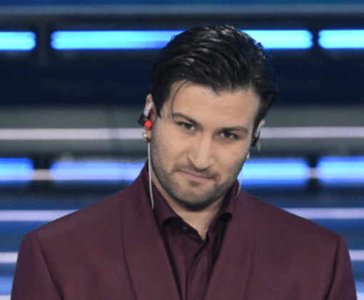 Eddie Brock, lo sfogo ripensando a Sanremo: "Io ultimo perché c’è gente che fa più marchette di me" Eddie Brock, lo sfogo ripensando a Sanremo: "Io ultimo perché c’è gente che fa più marchette di me"