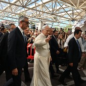 Papa Leone XIV operato al Gemelli, “Intervento concluso positivamente”