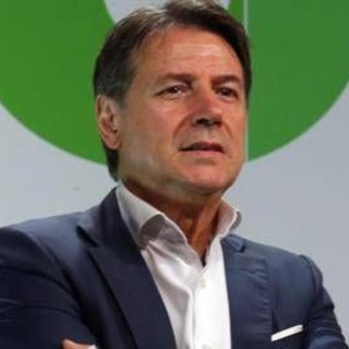 Ucraina, M5S prepara risoluzione: "Stop immediato a fornitura armi"