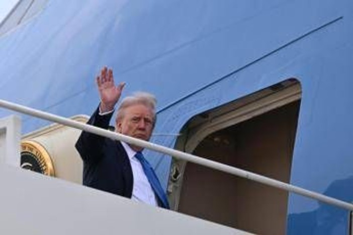 Trump a Roma per i funerali di Papa Francesco: &quot;Vedrò Giorgia Meloni&quot;