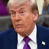 Iran-Usa, Trump: "La tregua è appesa a un filo"