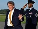 Trump cambia look, addio ciuffo biondo: i capelli castani scatenano il web Trump cambia look, addio ciuffo biondo: i capelli castani scatenano il web