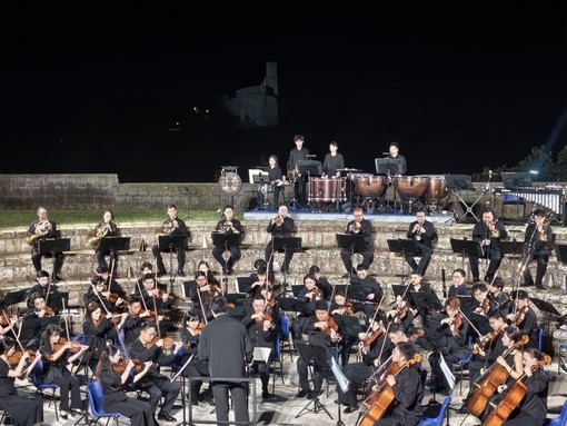 L’Orchestra sinfonica di Wuxi porta in Italia il fascino della cultura cinese L’Orchestra sinfonica di Wuxi porta in Italia il fascino della cultura cinese