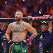 McGregor, il rientro nell’UFC dura pochi secondi: stop per infortunio